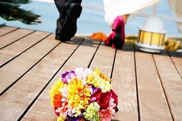 シーサイド リビエラさんのインスタグラム写真 - (シーサイド リビエラInstagram)「・ #LANVIN のウェディングドレスはアパレルならではのこだわりが詰まった1着👗 実はスカート部分にはリゾートの風になびくリーフデザインががたっぷりあしらわれています🌿 ナチュラルなボブスタイルに カラーパンプスを合わせて自分だけのスタイルに♡ ・ ・ #seasideriviera #riviera #weddingdress #sea#wedding #instagood  #リビエラ#シーサイドリビエラ#逗子マリーナ#リビ嫁 #リビエラスタイル#プレ花嫁#日本中のプレ花嫁さんと繋がりたい #ウェディングドレス#ドレス迷子#ドレス試着  #ガーデンウェディング#リゾートウェディング#ランバンドレス#lanvinenbleu #ヘアセット#ヘアメイク#ブライダルヘア#ボブアレンジ#花嫁ヘア#鎌倉#逗子#前撮り#ロケーションフォト」7月3日 18時05分 - spacekeypoint