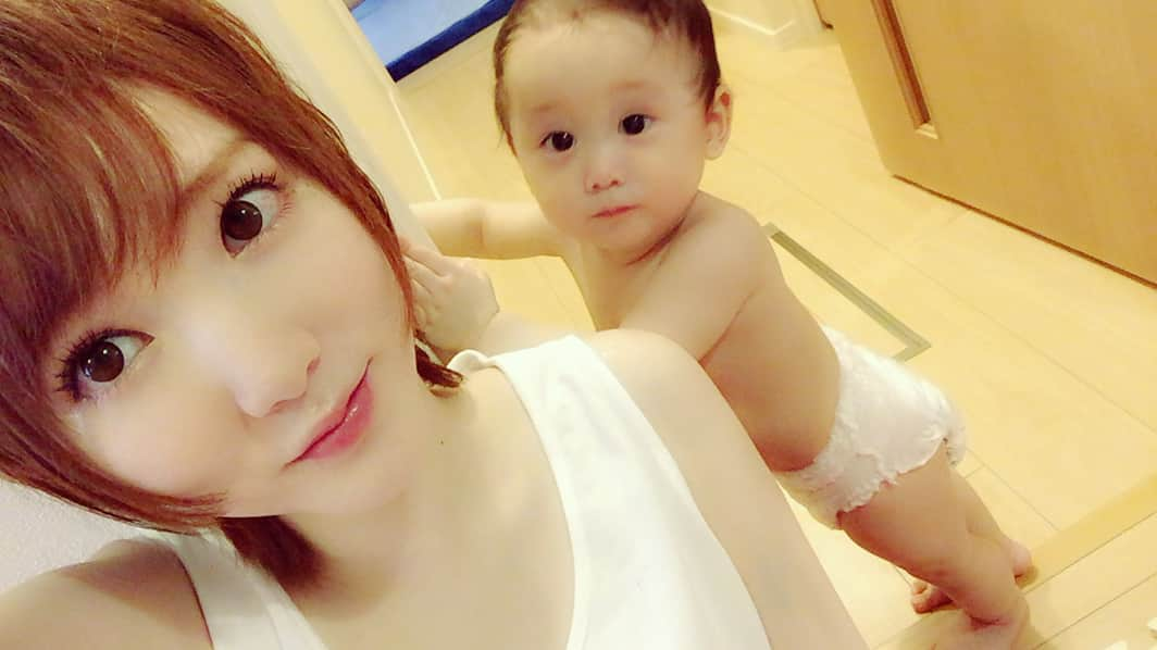 下田美咲さんのインスタグラム写真 - (下田美咲Instagram)「#親子 #赤ちゃん #息子 #baby #生後9ヶ月 #男の子」7月3日 18時31分 - shimodamisaki815