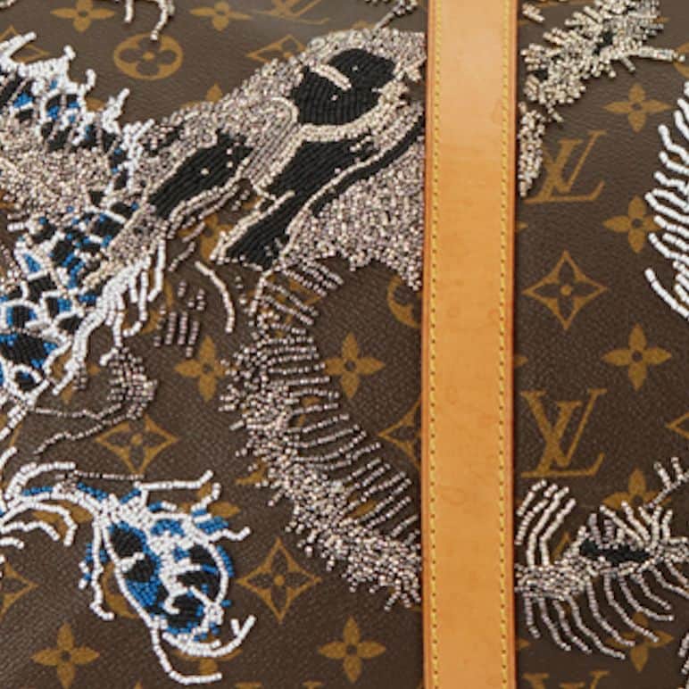 ジェイアーさんのインスタグラム写真 - (ジェイアーInstagram)「The Vintage Louis Vuitton Keepall X Jay Ahr Embroidery Collection Dragon – “Lanse” 1/1 Yarn Embroidery by Jay Ahr Vintage Louis Vuitton Keepall , Size 50, October 1999 Available on: www.jayahr.com www.farfetch.com www.luxurypromise.com www.leprix.com #Jayahr #JonathanRiss #Embroidery #louisvuitton #Vuitton #LV #keepall #Vintage #EMB #Paris #Art #sustainable #luxury #history #culture #travel #_Jay_Ahr_ #AHRX #AHR #farfetch  #luxurypromise #leprix #1999 #thepuli #Shanghai #china #dragon」7月3日 15時26分 - _jay_ahr_