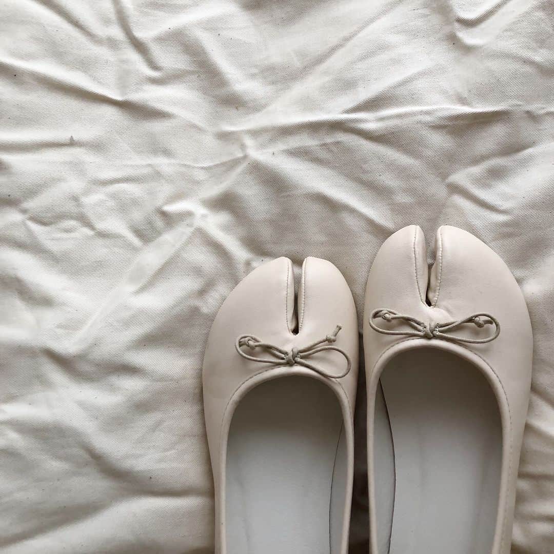 村田倫子さんのインスタグラム写真 - (村田倫子Instagram)「足袋とチェックバレエ。 どちらもとても優秀な数字。 (やすい)  #足袋バレエ」7月3日 21時38分 - rinco1023