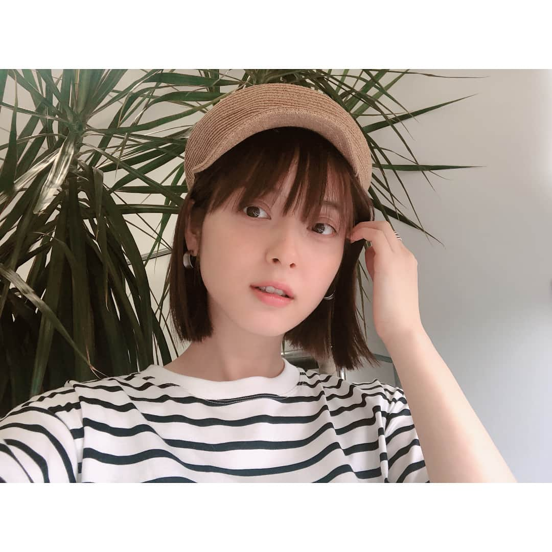 佐々木希さんのインスタグラム写真 - (佐々木希Instagram)「アンティミテの ボーダーTシャツと帽子👒💛 今日はアンティミテ新作のサンプルチェックをしていました。 可愛いので早くお披露目したい…♡ #のぞみの私服#iNtimite#アンティミテ」7月4日 17時49分 - nozomisasaki_official