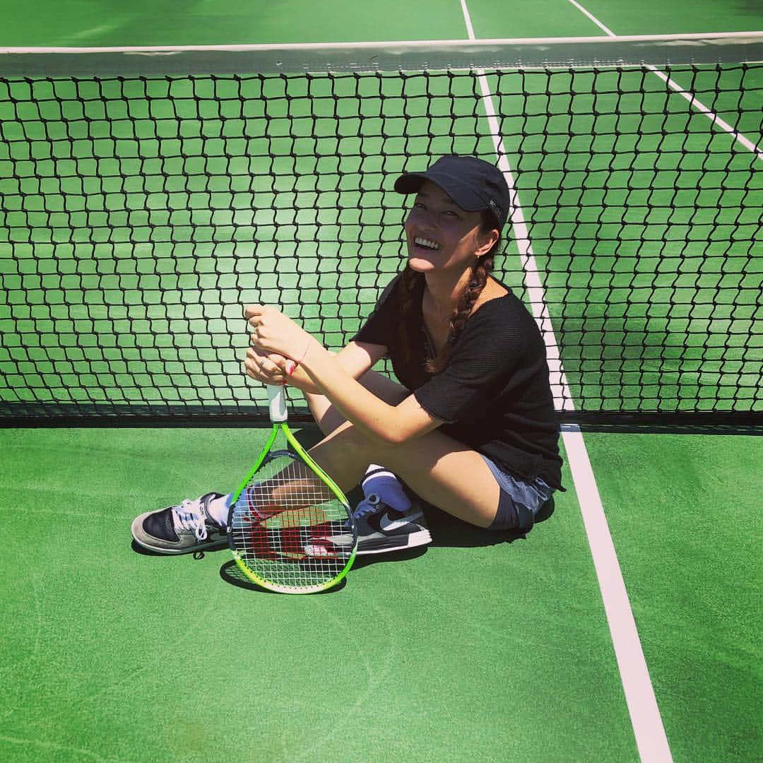 黒木メイサさんのインスタグラム写真 - (黒木メイサInstagram)「ほぼほぼ寝起きでテニス。 気持ち良かった。」8月2日 17時11分 - meisa_kuroki_