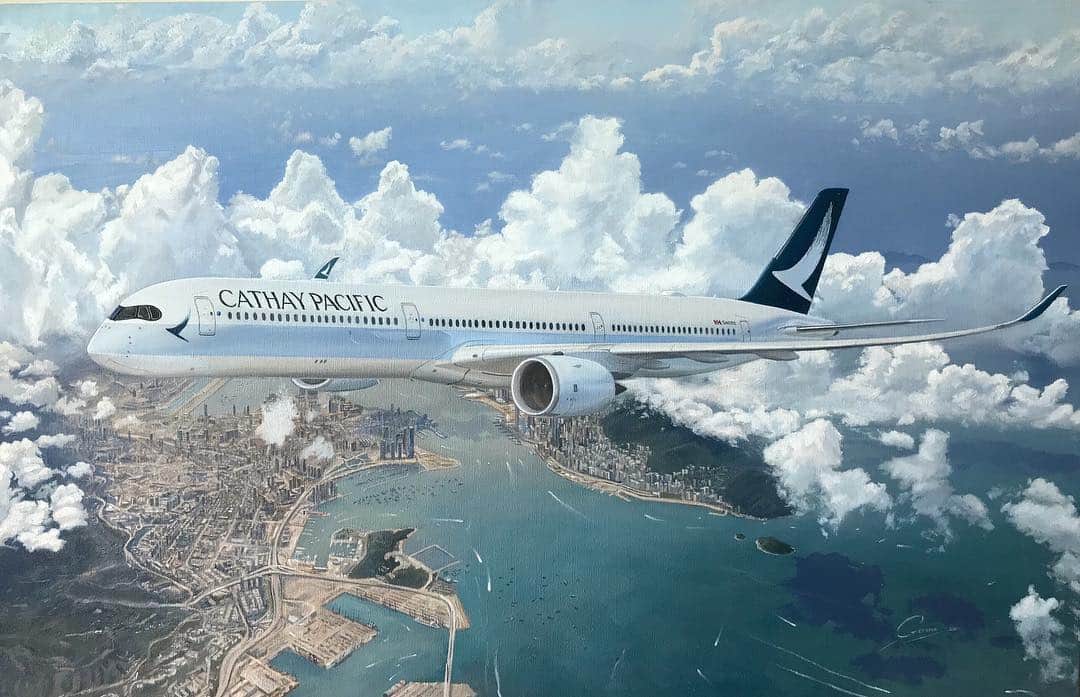 キャセイパシフィック航空さんのインスタグラム写真 - (キャセイパシフィック航空Instagram)「We can’t get enough of this spectacular painting by aviation artist Gerome Gardiner (@airlinerart), featuring our A350-1000 soaring above Hong Kong Island and Kowloon.  航空藝術家Gerome Gardiner 神乎其技的的飛機油畫，像真得令人想一看再看。今次，更畫出空中巴士A350-1000劃過港島和九龍上空的美景。  Credit: @airlinerart  #FlyCathayA35K #FlyCleaner #FlyBetter #FlyFurther #cathaypacific」8月2日 18時07分 - cathaypacific