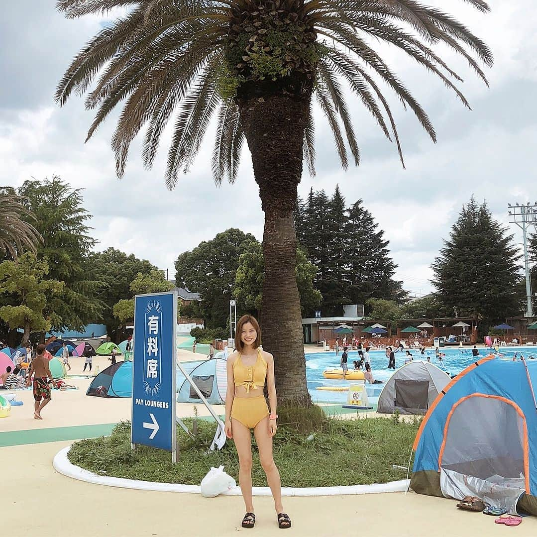 朝日奈央さんのインスタグラム写真 - (朝日奈央Instagram)「風を切って歩くな #🌴#朝日奈央#pool#수영장#プール #swimsuit#수영복#水着 ⇨ #holidayandholiday」8月2日 23時02分 - pop_step_asahi