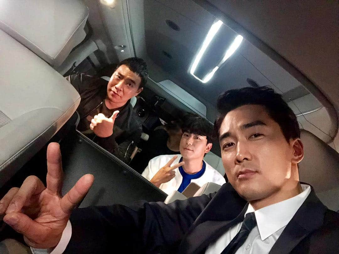 ソン・スンホンさんのインスタグラム写真 - (ソン・スンホンInstagram)「#플레이어#player#OCN」8月3日 0時06分 - songseungheon1005