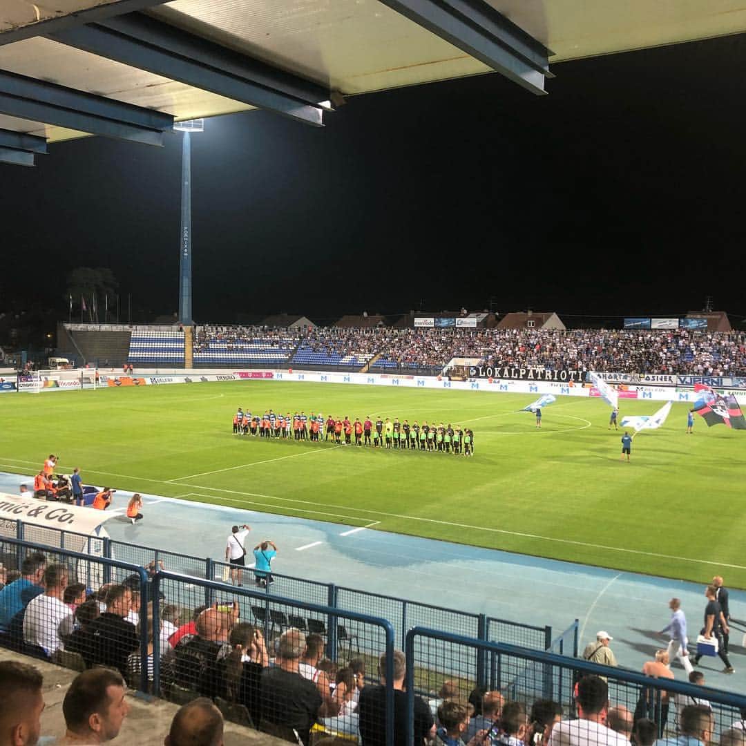 ダリオ・クレシッチのインスタグラム：「Osijek vs Hajduk #MatchDay #Croatia #football」