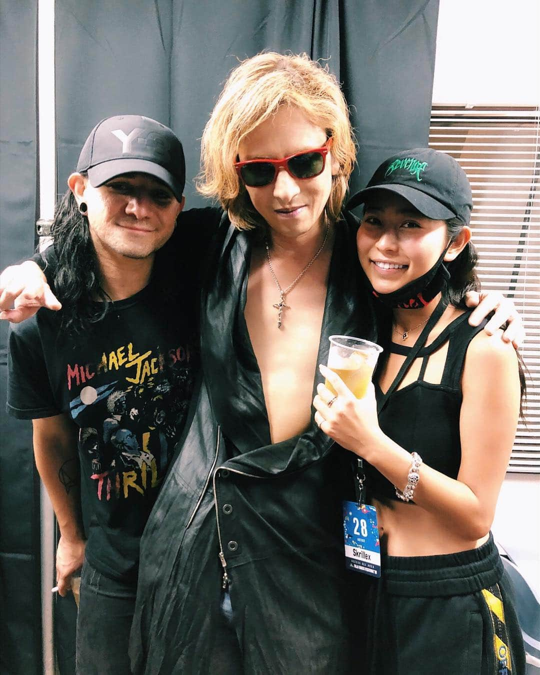 十枝梨菜さんのインスタグラム写真 - (十枝梨菜Instagram)「Thank u @skrillex & @yoshikiofficial さん✨ 最高なLiveでした🙏❤️リハから見させていただいてたけど本番はやっぱり1番凄くて鳥肌が立ちました！ ステージにも出させてもらって初めてのフジロック一生の思い出に残ると思います😊 This time was a treasure for me ✨ @fujirock_jp  #fujirock#skrillex#xjapan#yoshiki#rinatoeda#十枝梨菜」7月29日 20時04分 - rinatoeda0611