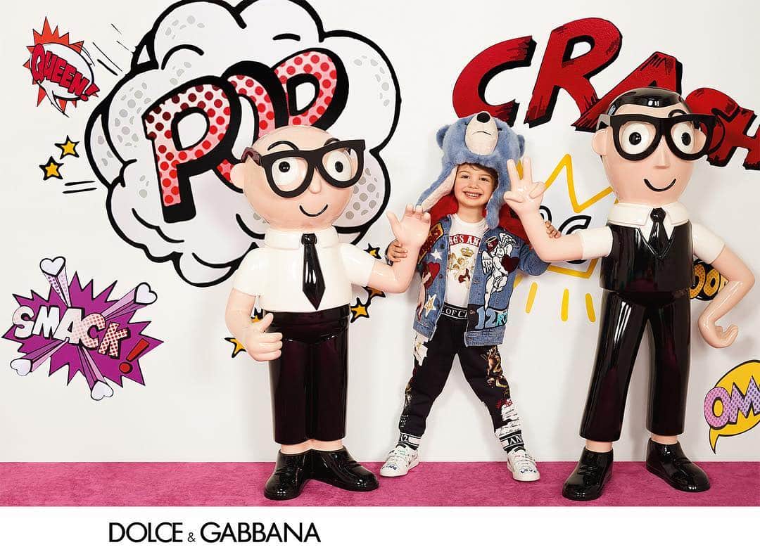 ドルチェ&ガッバーナさんのインスタグラム写真 - (ドルチェ&ガッバーナInstagram)「A pop-tastic shooting for the Dolce&Gabbana Fall Winter 2018-19 Children's Campaign. #DGBambino #DGCampaign #DGFW19 #DGKingsAngels」7月29日 21時57分 - dolcegabbana