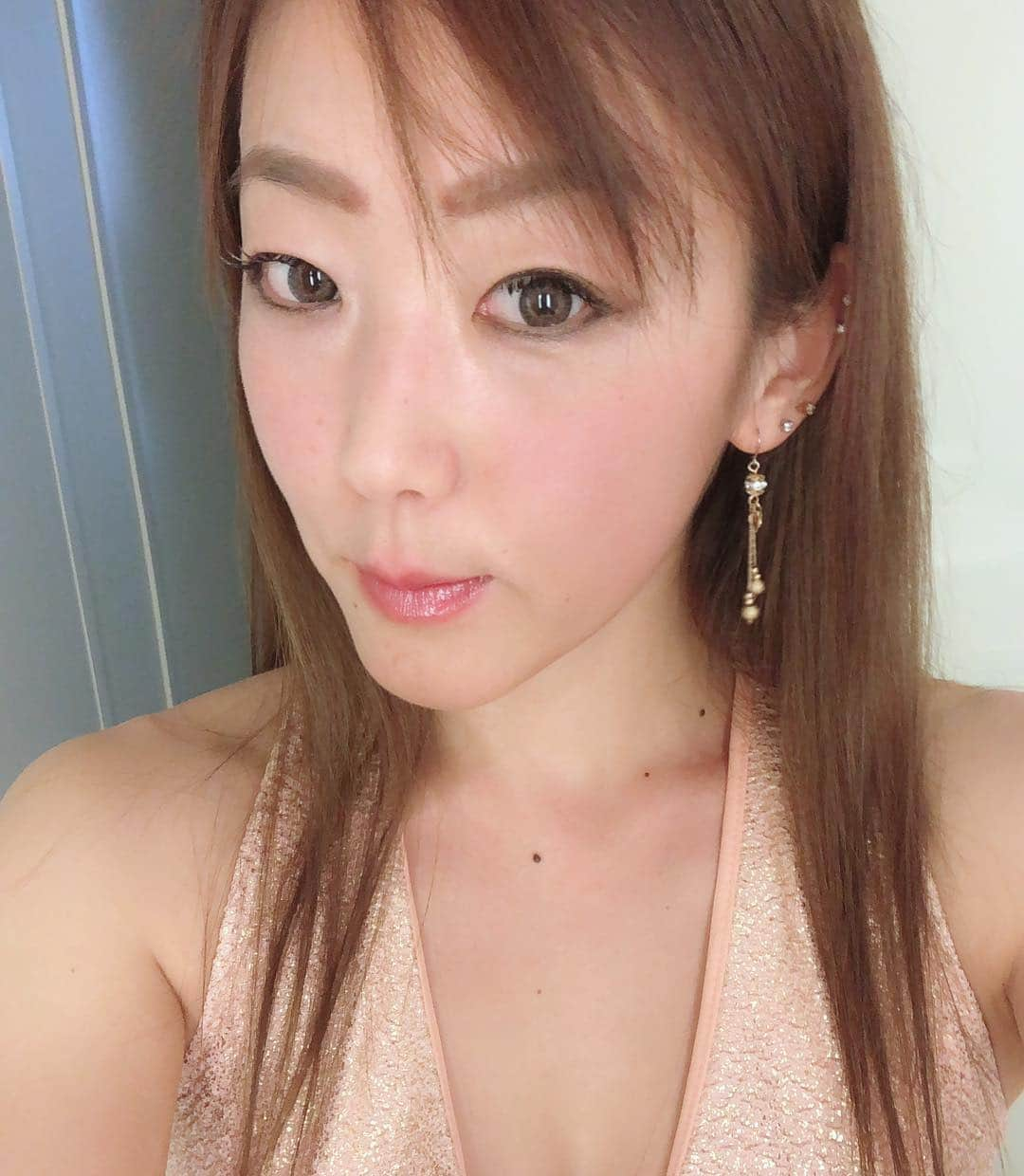 村主章枝さんのインスタグラム写真 - (村主章枝Instagram)「wore pink dress ピンク久しぶりに着てみた✨ #lasvegas  #ラスベガス  #pink💕」7月30日 0時10分 - fumie.suguri