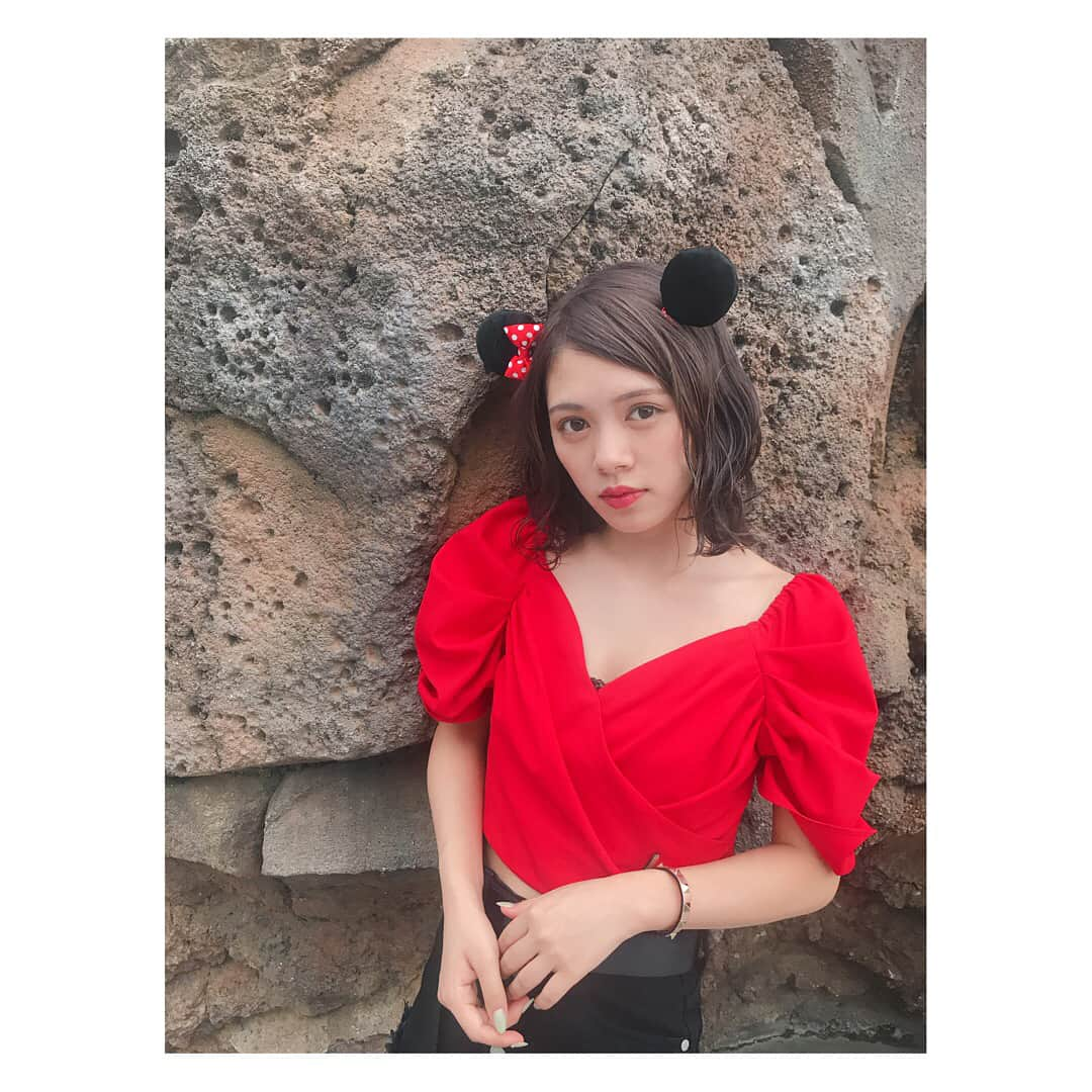 鷹野日南さんのインスタグラム写真 - (鷹野日南Instagram)「赤髪が抜けちゃったのでDisney行く前にカラーしてもらったよん🍃🍃 . . . 担当は @mmicchicoo さん😉🎀 いつもありがとうございます(⊃´-`⊂)！ . .  #Lovll #haircolor #omotesando #mediumhair #japan #girl #ootd」7月30日 23時03分 - hinachan.3