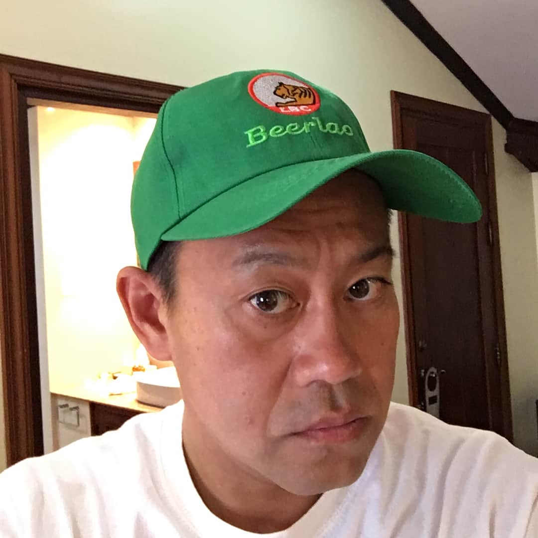 宮川大輔さんのインスタグラム写真 - (宮川大輔Instagram)「#夏の帽子買いました #黄色スイカの帽子 #バナナの帽子 #こっちのビールの帽子 #一つ¥300 #ダサいけど好き #1番好きなんは黄色スイカ」7月30日 18時36分 - miyagawadai