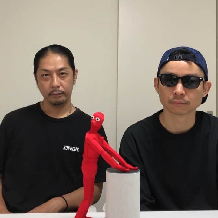 SILVA（DOUBLE SUGARSOUL）のインスタグラム：「餓鬼レンジャー(@gaki_ranger)からポチョムキンさん(@freakyzuiki)とGPさん(@gpgaki)に20周年お祝いメッセージを頂きました！  #餓鬼レンジャー #gakiranger #djgp #ポチョムキン #sugarsoul #silva_da #doubletakako #upload #megamix20th #20thanniversary」