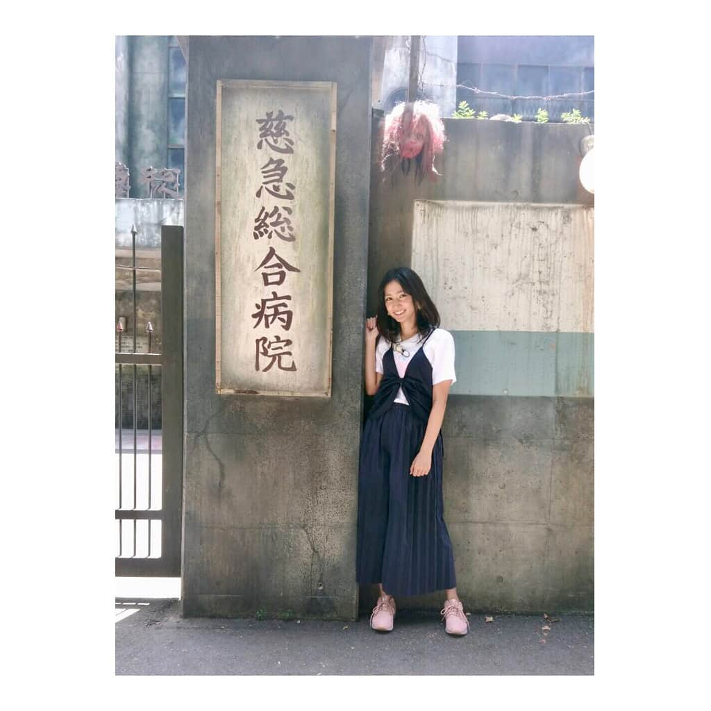 小泉遥さんのインスタグラム写真 - (小泉遥Instagram)「. ランキンリサーチでは富士急ハイランドの 爽快アトラクションを紹介したよ〜( ･◡･ )🎡 第1位の戦慄迷宮はやっぱり安定の怖さでした笑 プライベートで何回か行ったことありましたが 1回しかゴールしたことないですもん笑 でもこの夏の暑い時期に クールになりたいにはもってこいです👍笑 皆さんもぜひ👍👍👍 . 衣装は全身 #hanasun 🌷✨ . #王様のブランチ #ランキンリサーチ #富士急ハイランド #戦慄迷宮  #パンサー尾形 さん #パンサー菅 さん」7月30日 17時55分 - koiharu_official