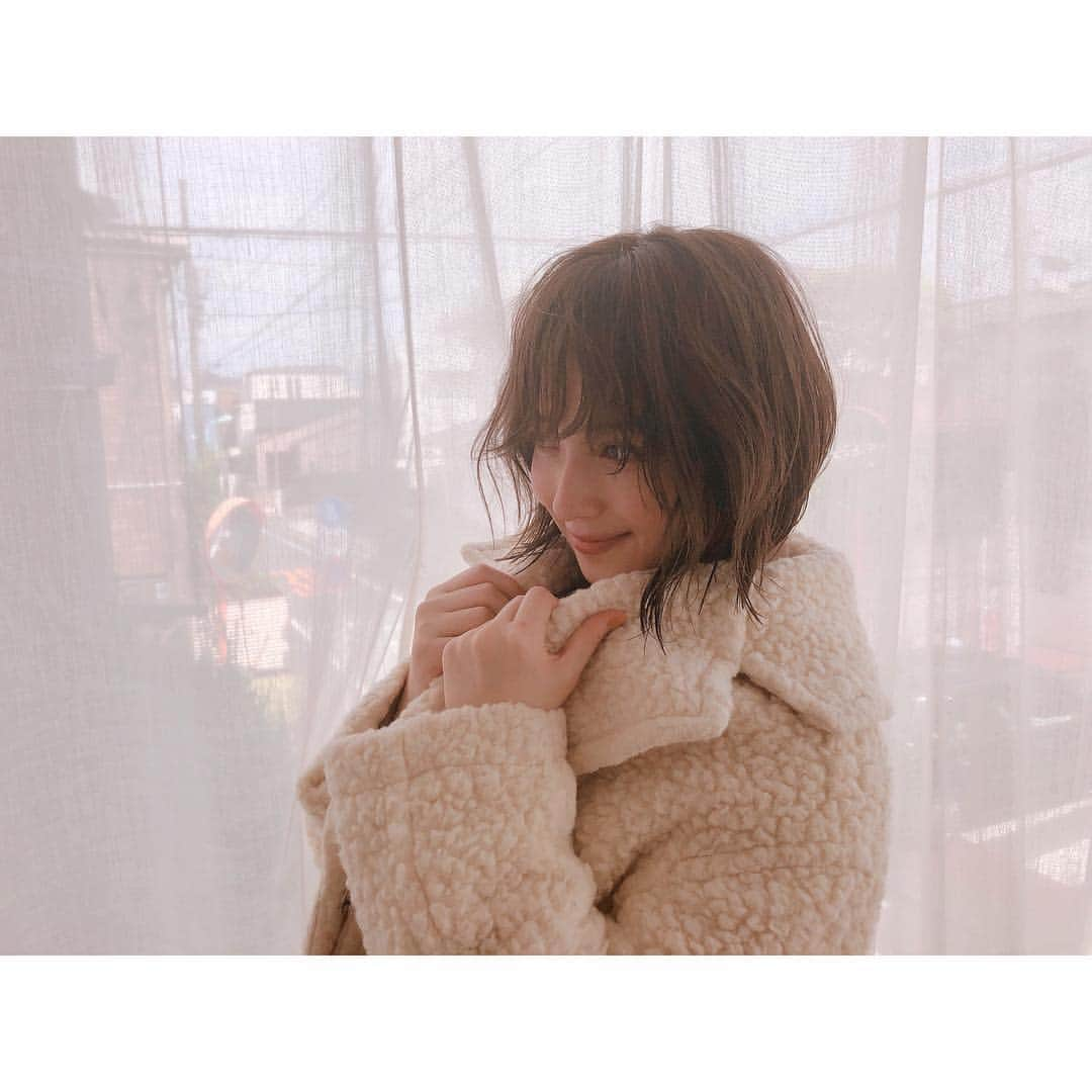 佐々木希さんのインスタグラム写真 - (佐々木希Instagram)「アンティミテ新作 もこもこロングコート🌹🌹🌹 今年はこのコートを 相当着るだろうな… 待ち遠しい。。☺️ 発売までしばしお待ちを…  #アンティミテ#iNtimite#intimite#新作#AW#撮影」7月30日 17時56分 - nozomisasaki_official