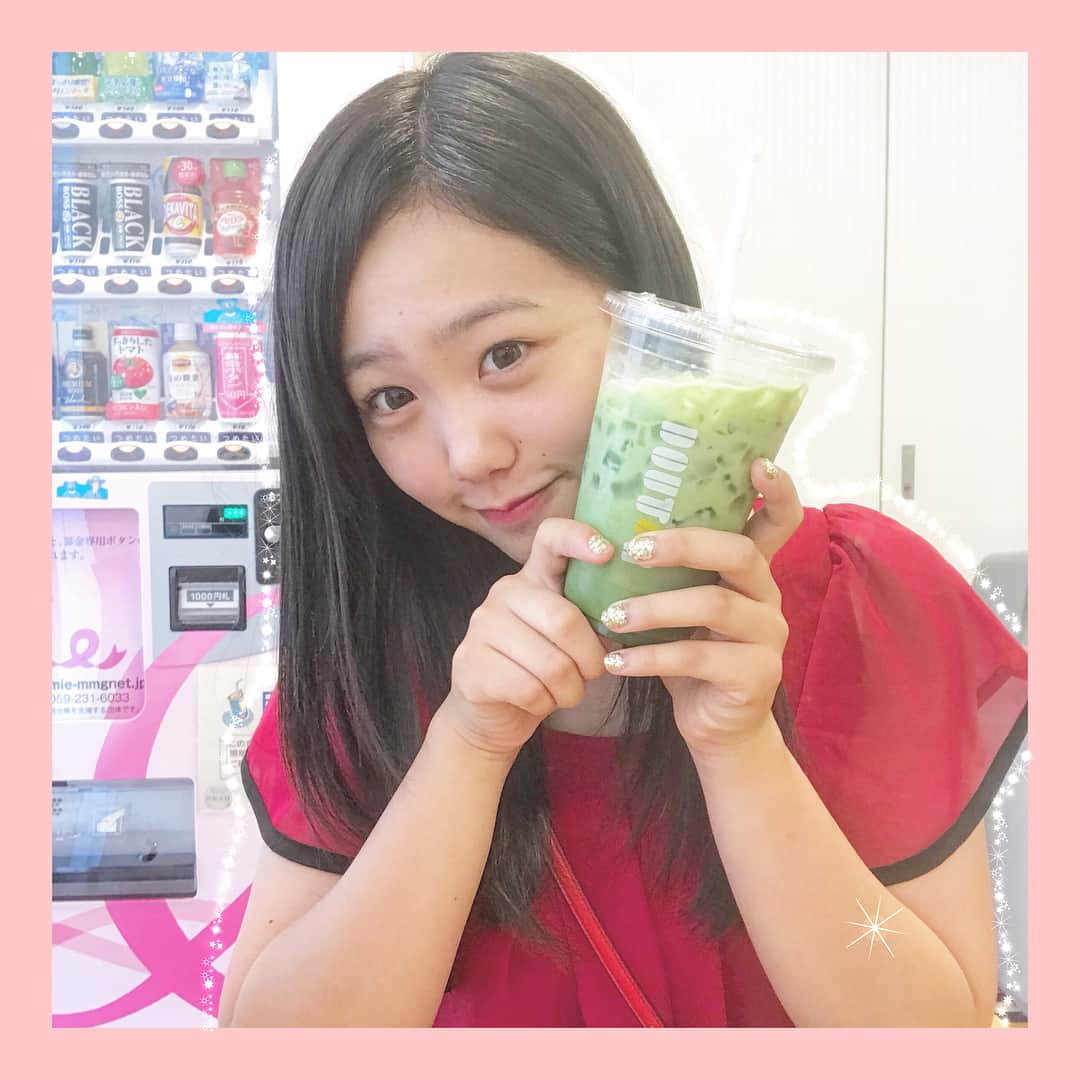 桑名ありさのインスタグラム：「夏休み入ってやっと昼間に外出ました。明日から8月やけど7月中に宿題終わらすって目標どこ飛んでったんやろか。ははは。 ♡♡♡ #桑名ありさ #ありぴょん #夏 #夏休み #抹茶 #doutor #summer #summervacation #instagram #instagood #instadrink #instapic #instaphoto #love #hair #cute #red #me #fun #smile #girl #三重県 #JK #jk2 #followme #tagsforlife #tfler #lol #swag #photooftheday」