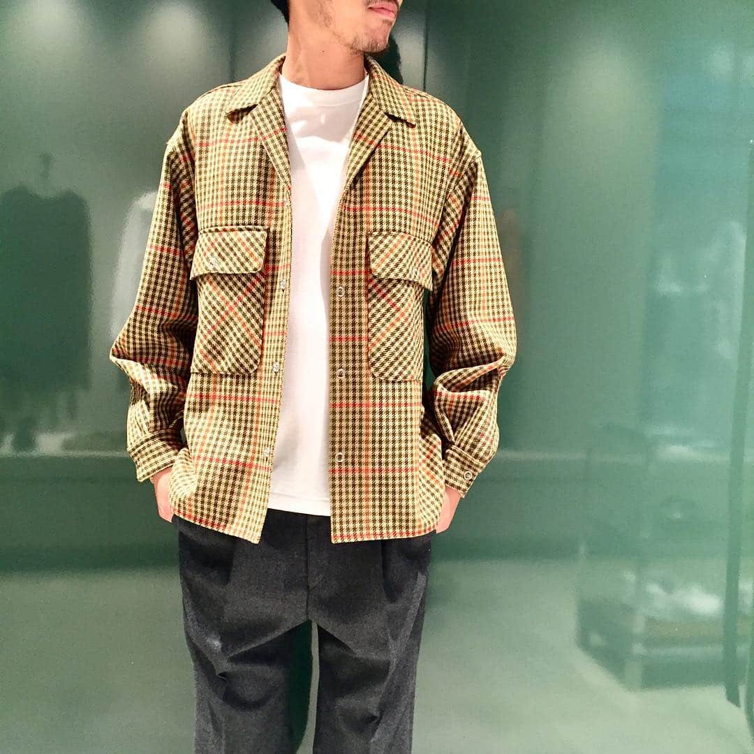 H BEAUTY&YOUTHさんのインスタグラム写真 - (H BEAUTY&YOUTHInstagram)「＜H BEAUTY&YOUTH＞ lovat open collar shirts ¥42,000- (+tax) milled gray 1p tapered ¥22,000-(+tax) #H_beautyandyouth @h_beautyandyouth  #BEAUTYANDYOUTH #Unitedarrows」7月31日 15時03分 - h_beautyandyouth