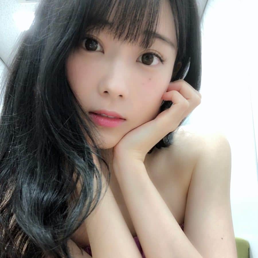 重盛さと美さんのインスタグラム写真 - (重盛さと美Instagram)「好き？ 、 、 、 、 、  うん🙋🏻‍♂️ 自分の事、すき。🙋🏻‍♂️❤️（笑）」7月31日 20時09分 - satomi_shigemori