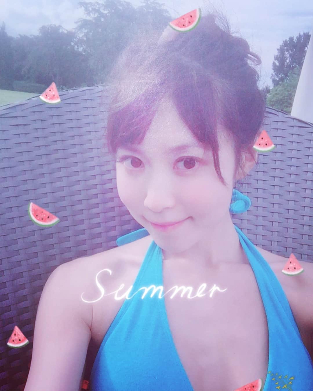 伊沢千夏のインスタグラム：「真夏ですわぁ🌞🍹🌴 プールたのすかった👙 1番最後の画像はあんまり関係ないかな笑  #pool #ラッシュガードは必需品」