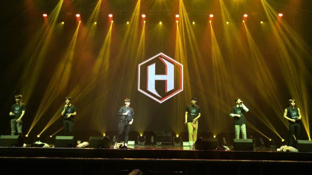 HALOのインスタグラム：「#헤일로 #HALO 1st Concert [HAVE A GOOD TIME] Rehearsal 04 #우리맑음」