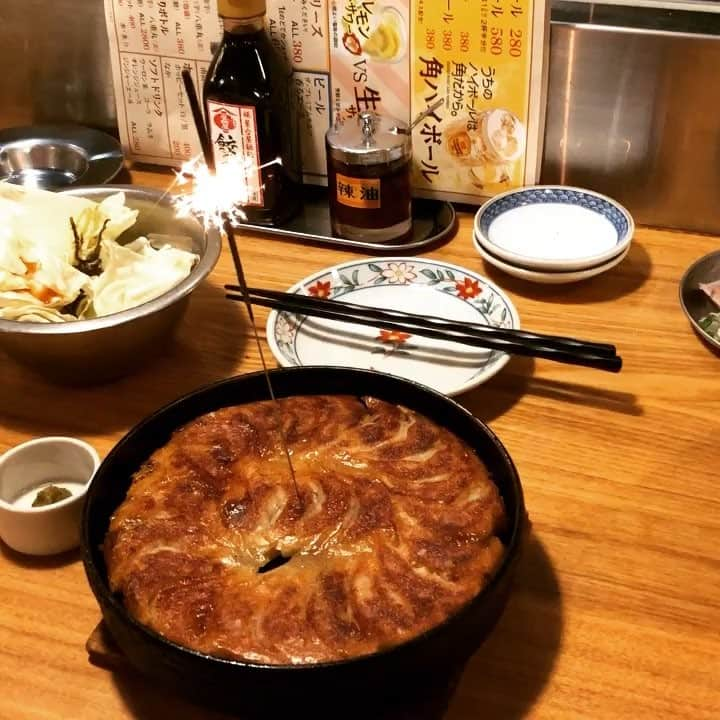 【屋台屋 博多劇場】鉄鍋餃子 もつ鍋 串焼き おでんのインスタグラム