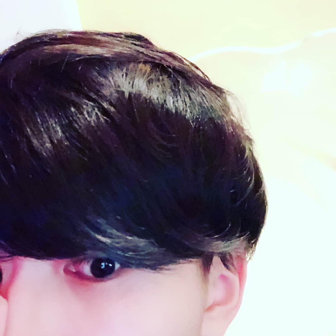 アジ吉さんのインスタグラム写真 - (アジ吉Instagram)「一年ぶりに髪刈り上げてみた」8月1日 20時44分 - ajikichi2525