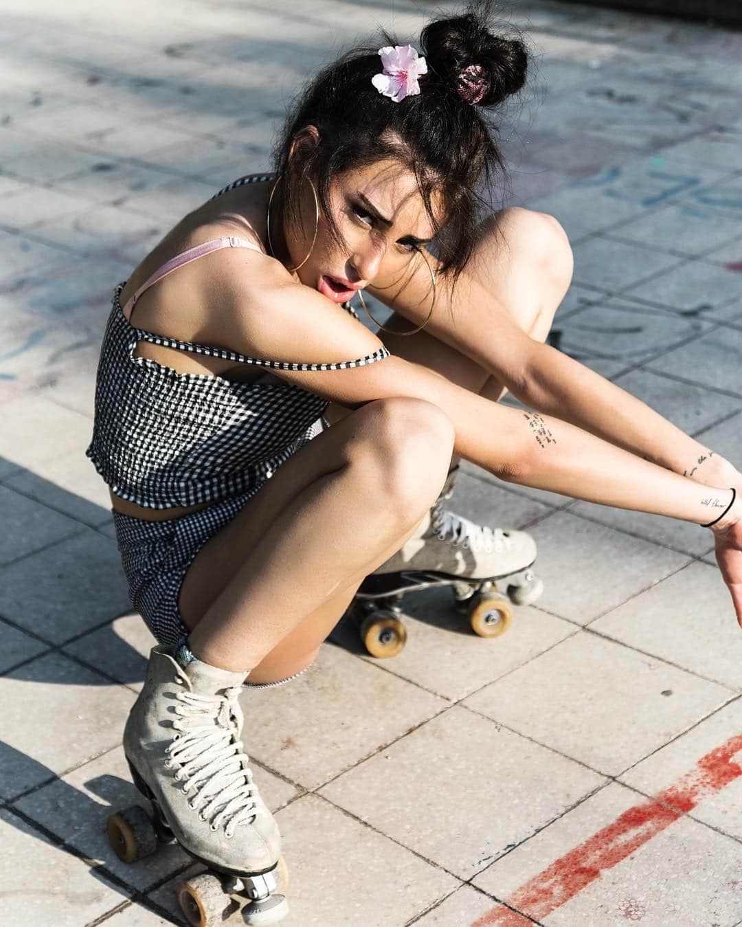 Greta Menchiのインスタグラム：「il non amore scuote tutto come le maree  grazie @nywg  @nywgphoto_ginevrabrizioli」