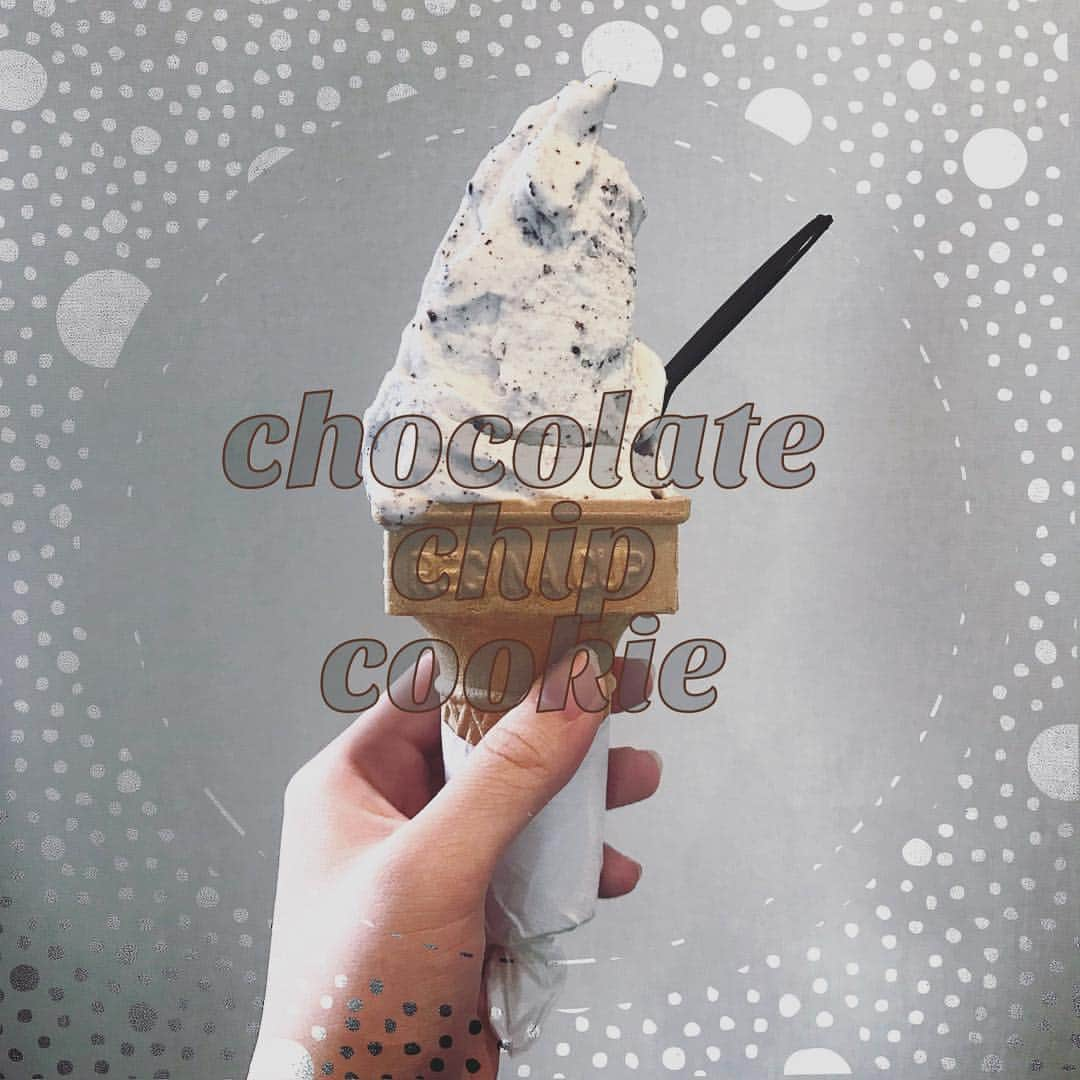 ジェラテリア ピッコ 松本のインスタグラム：「． 🍦 ジェラテリアピッコ松本🍦 *. . ・­­ ㅤㅤ8.1(水) ㅤㅤㅤ­­-- チョコチップクッキー -- ­­・ .* ・ ． #ジェラテリアピッコ #ジェラテリアピッコ松本#松本 #松本カフェ#ジェラート#スイーツ#チョコチップクッキー#chocolatechipcookie #matsumoto#gelateriapicco #picco#food#dessert#sweets#gelato🍦 #foodpic#instadessert  #foodstagram」