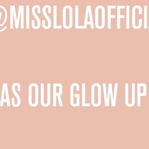 Lola Shoetiqueのインスタグラム：「NEW THRONE, WHO DIS? Sorry for the delay...we swapped our tiara out for a crown 👑✨ xx @shopmisslola @misslolaofficial www.misslola.com 💕LINK IN BIO」