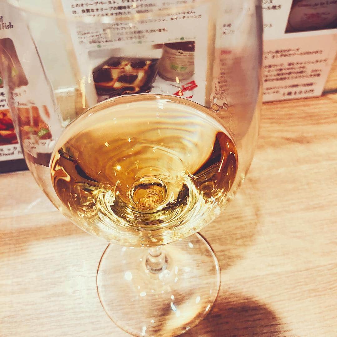 柳下毅一郎のインスタグラム：「龍力 熟成古酒 ワインのように甘い」