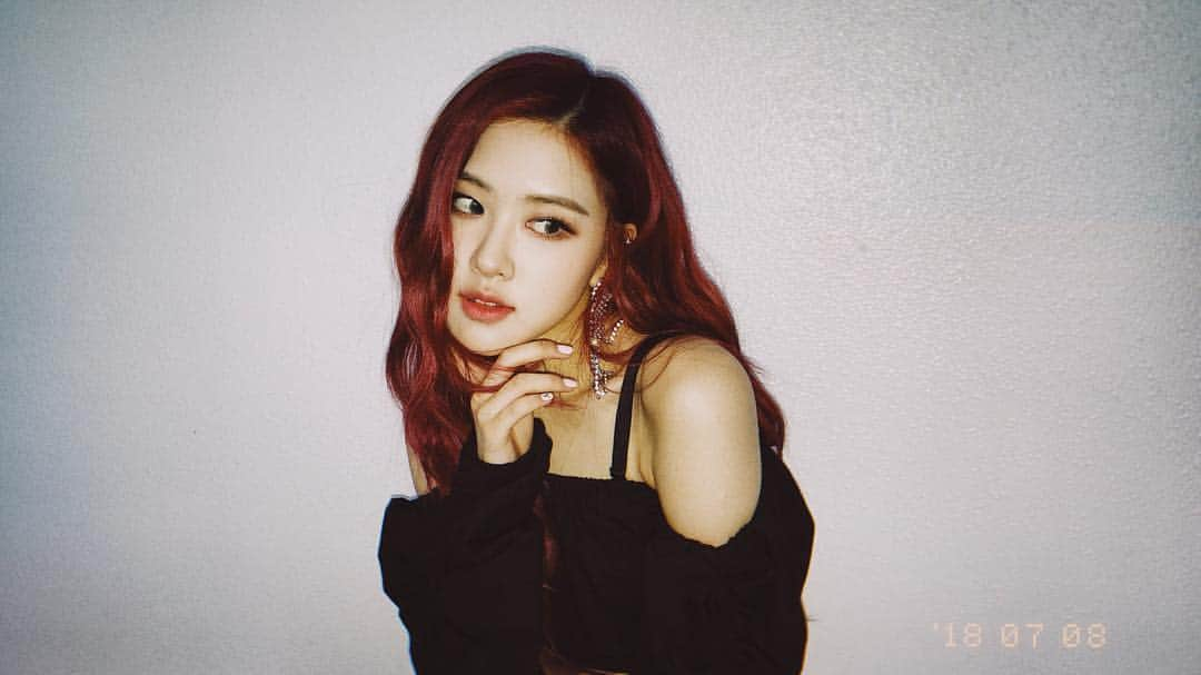 ロゼさんのインスタグラム写真 - (ロゼInstagram)「🎩」7月9日 19時51分 - roses_are_rosie