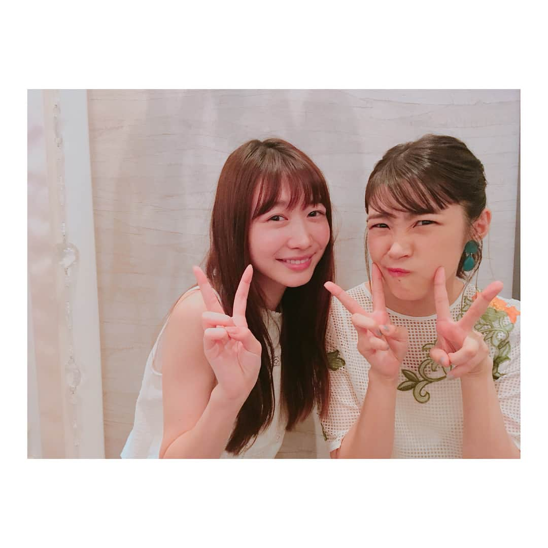 加村真美さんのインスタグラム写真 - (加村真美Instagram)「ツイッターにも載せたけど嬉しいからこっちにも😎💓 「咲」で共演した岡本夏美ちゃんに久しぶりに会えました！！！！ 本当にうれしい😭💓💓💓 めちゃくちゃ可愛かったです！！！！！！！！！！ #咲 #instagram」7月9日 21時59分 - kamura_mami