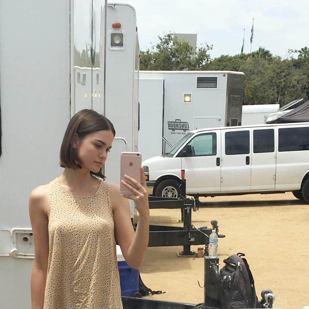 マイア・ミッチェルさんのインスタグラム写真 - (マイア・ミッチェルInstagram)「About to hop in this van and drive to Australia」7月10日 5時55分 - maiamitchell