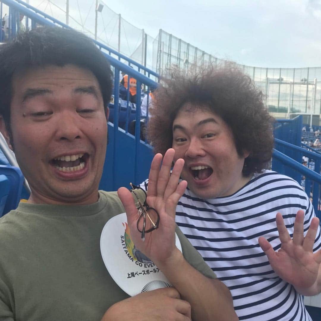 西川晃啓さんのインスタグラム写真 - (西川晃啓Instagram)「気絶サラダ  ヤクルト愛が凄すぎて気絶  #あるある探検隊  #レギュラー #気絶の日々  #気絶 #ギャグ #ものいい #吉田サラダ #神宮 #球場 #野球 #観戦 #ヤクルト #巨人 #気持ちいい」7月11日 22時08分 - kizetu