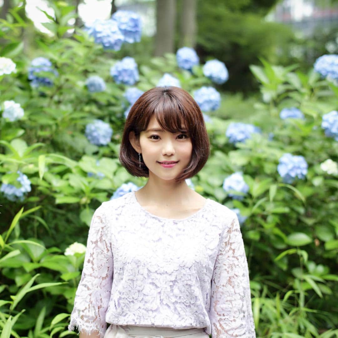 林村ゆかりのインスタグラム：「新曲「恋人たちの雨上がり」配信中です😌💠 iTunes、アマゾンでダウンロードして聴いてみてください🎶  #takashihirama」