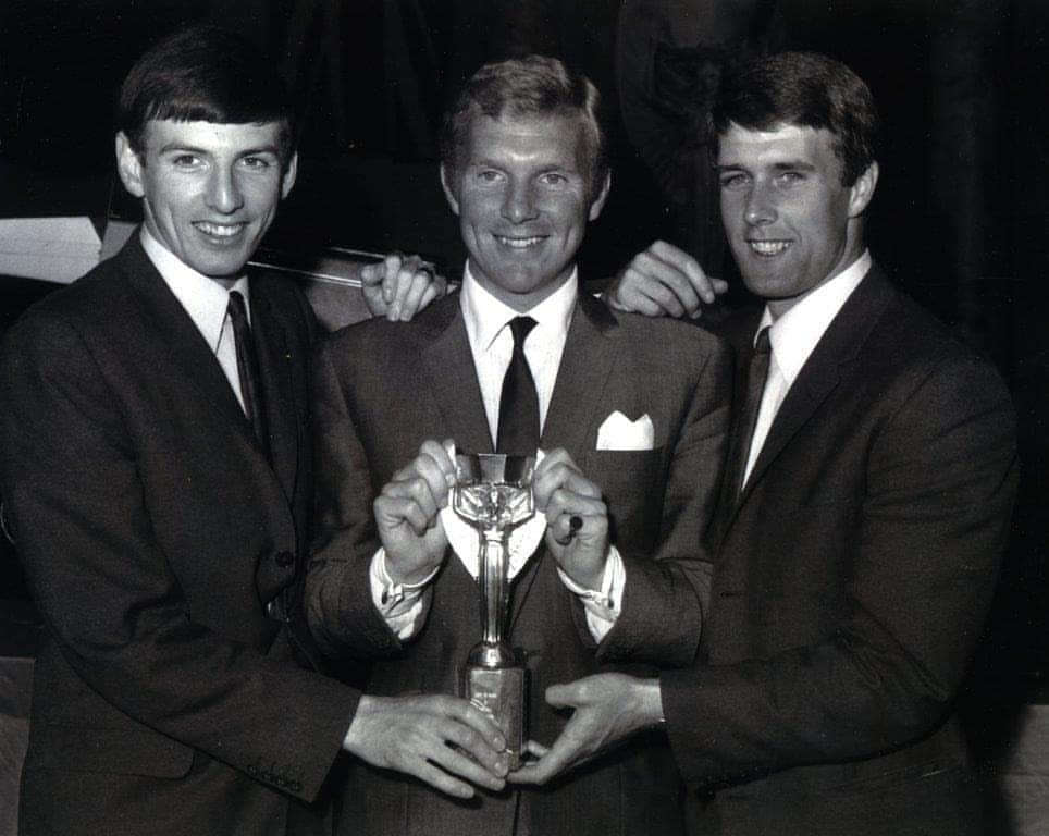 ハーディエイミスさんのインスタグラム写真 - (ハーディエイミスInstagram)「Winners of the 1966 Football World Cup.  The team wore suits designed by Hardy Amies.」7月12日 0時57分 - hardyamieslndn