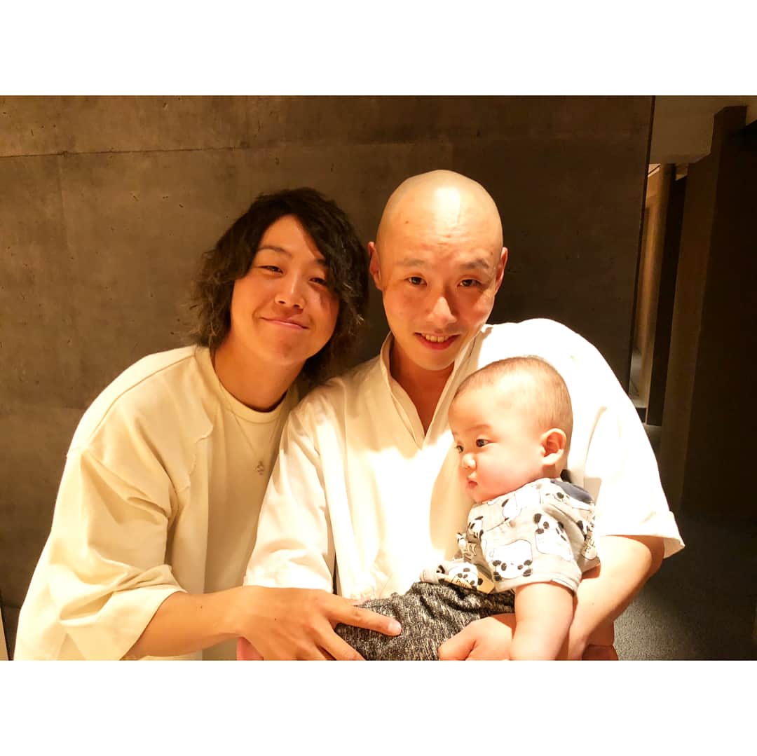 Tomoyaさんのインスタグラム写真 - (TomoyaInstagram)「はっこく🍣 感動しました。 大将ありがとうございました☺︎ @hiro.sato.sushi  #寿司充電 #🍣 #寄り添いすぎた #嫁感」7月12日 18時24分 - tomo_10969