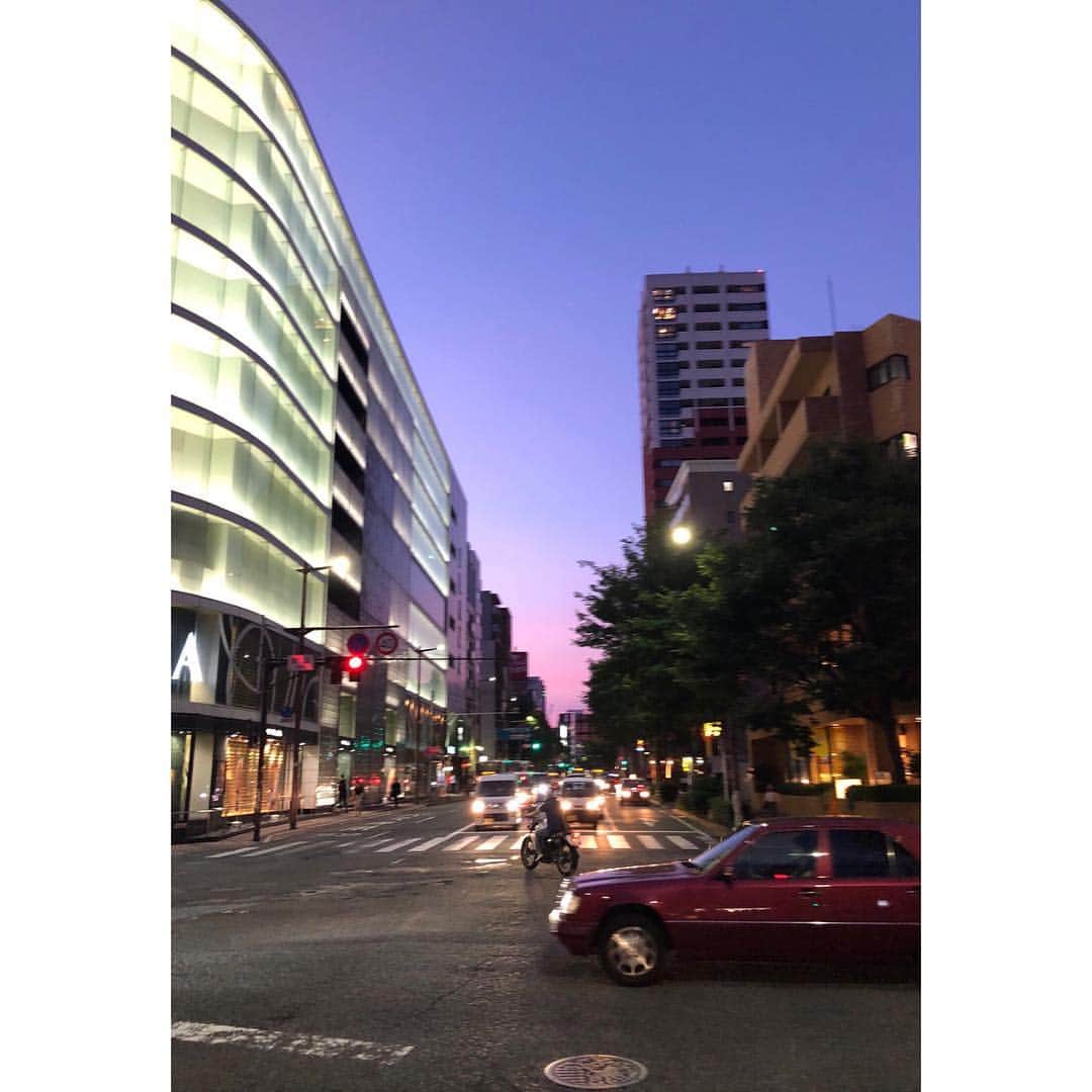 ジュノ さんのインスタグラム写真 - (ジュノ Instagram)「Fukuokaのみちをあるきながら」7月12日 20時14分 - le2jh