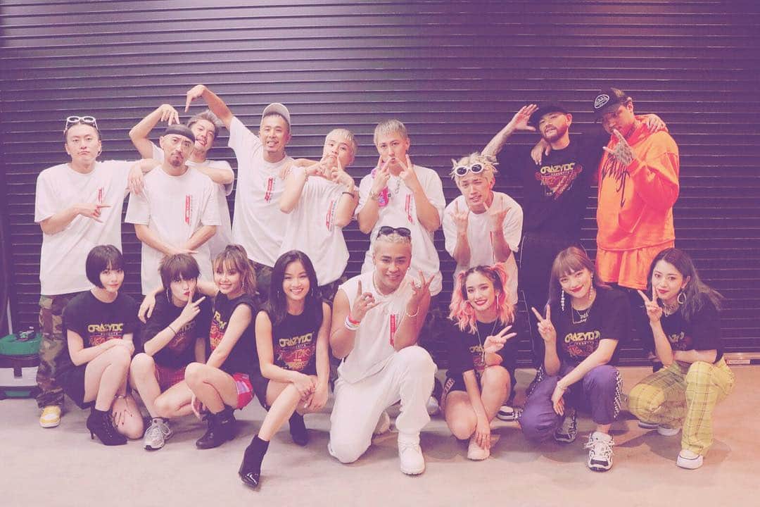 のインスタグラム：「. "CRAZYBOY" NEO TOKYO THE PRIVATE PARTY🔥 最高のステージに立てて 本当に嬉しかったです😭✨ #CRAZYBOY #NEOTOKYO #スダンナユズユリー」