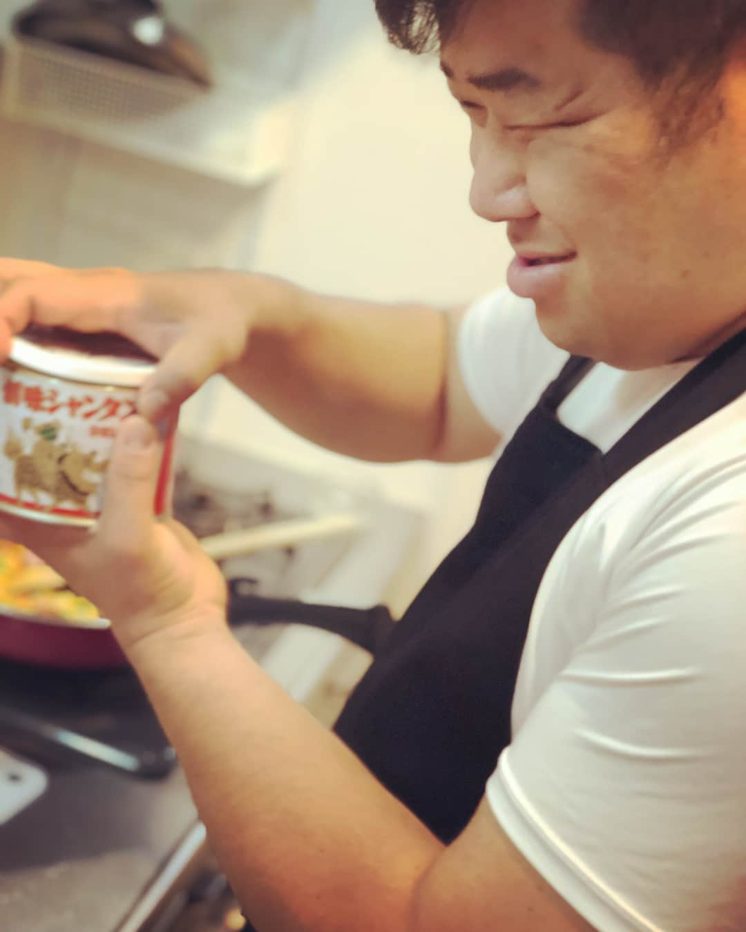 岩橋良昌さんのインスタグラム写真 - (岩橋良昌Instagram)「ゴリラ飯 飯ゴリラ #チャーハン #炒飯 #ちゃーはん #生卵 #納豆 #かけた #ぺちゃくちゃ #食うな #岩橋 #プラマイ岩橋 #プラスマイナス岩橋 #芸人 #お笑い #お笑い芸人 #お笑い好きな人と繋がりたい #間違えて #関係ないとこ #火つけてる #ゴリラ飯 #ふつう #普通 #料理 #創作 #クッキング」7月13日 12時47分 - maeeeeen1084