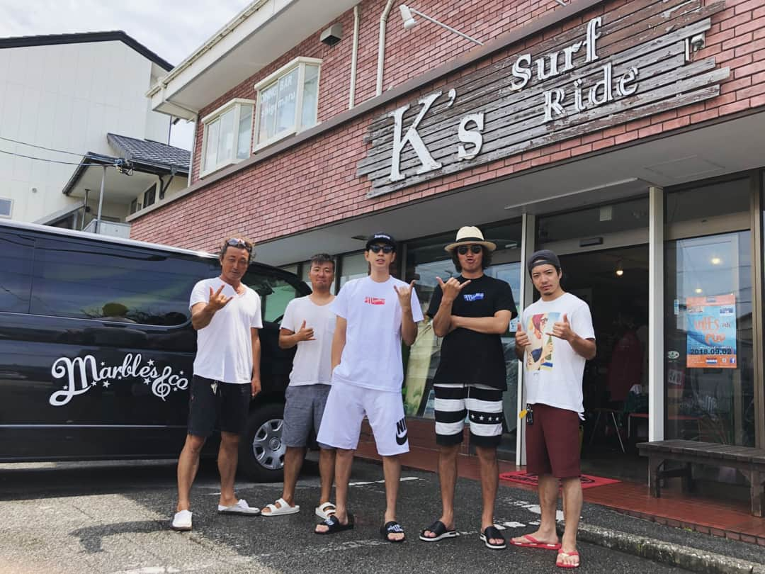 三浦翔平さんのインスタグラム写真 - (三浦翔平Instagram)「@marbles_sf @ks_surfride  surf 🏄‍♂️」7月13日 14時00分 - shohei.63