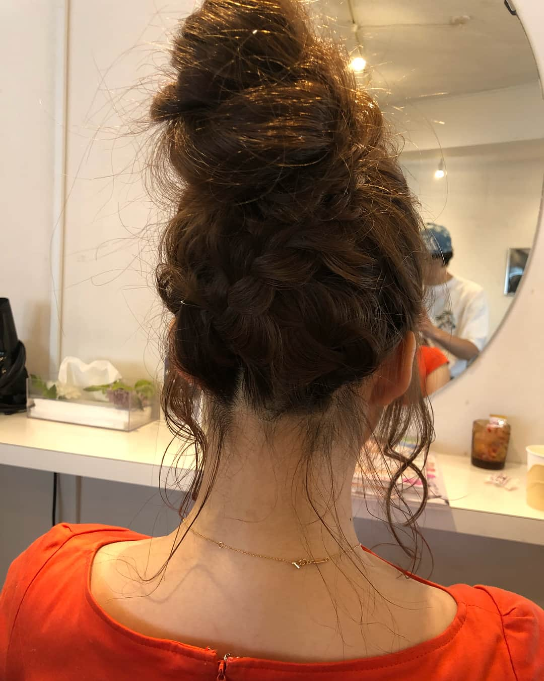 岡英里さんのインスタグラム写真 - (岡英里Instagram)「またまた #代官山heartim にておまかせヘアアレンジ🎀  今日はお団子ちゃんでした🍡  平山さんありがとうございました(*´-`)♡ 2枚目動画失敗😂  #岡英里 #ただいま #おかえり #japanese #グラビア #アイドル #グラビアアイドル #代官山 #heartim #代官山ハーティム #美容室 #モテ髪 #ヘアセット #ヘアアレンジ #おまかせ #可愛い #ファッション #fashion #followme」7月13日 19時03分 - okaeri0424