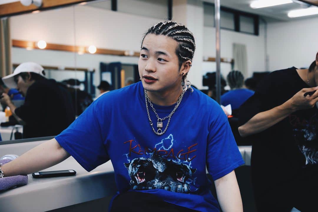 THE RAMPAGE from EXILE TRIBEさんのインスタグラム写真 - (THE RAMPAGE from EXILE TRIBEInstagram)「・ 【24karats 2018 POP-UP SHOP TOUR Featuring Works】 ・ 24karatsが各アーティストと連動したクリエイティブ作品を24karats Featuring Worksというコンセプトのもと、未発表アイテムの販売を含めた期間限定POP-UPの開催が決定。 ・ 7/13(FRI)～7/22(SUN)まで広島PARCOにて24karats 2018 POP-UP SHOP TOUR Featuring Worksを開催致します。 ・ @24karatsofficial #24karats #twofour #twofourkarats #THERAMPAGE」7月13日 23時37分 - the_rampage_official
