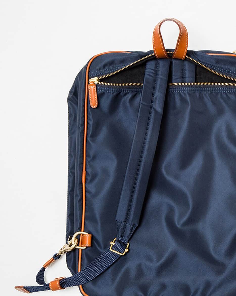 Felisi Japan 〔フェリージ〕さんのインスタグラム写真 - (Felisi Japan 〔フェリージ〕Instagram)「【3way Business Bag】 . ビジネスに耐えうる、信頼の顔つきを。 . Model No. 1735/DS . #felisi #bag #rucksack #backpack #businessbag #フェリージ #ビジネスバッグ #ビジネスリュック #3wayバッグ #リュック」7月14日 13時27分 - felisi_japan
