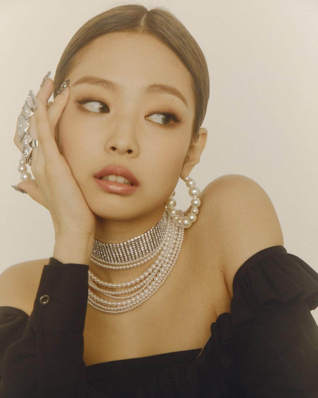 ジェニーさんのインスタグラム写真 - (ジェニーInstagram)「DDDD」7月14日 17時22分 - jennierubyjane