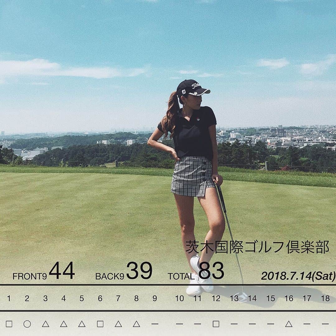 HARUEさんのインスタグラム写真 - (HARUEInstagram)「ＧＯＬＦ⛳️ オーストラリアから帰ってきてさっそく 彼のママと３人でラウンド🏌️‍♂️‍♀️🧡 . 2週連続 同じメンバーで茨木国際♡ 市内から近いし景色もキレイだしめっちゃ良いコース🌺♡ . 今日も楽しかった〜〜😝✌🏽💕💕 . さ、まだまだ！ 70台目指して練習！練習！💕💕 . #golf #golfwear #golffashion #golflover #ゴルフ #ゴルフウェア #ゴルフ女子 #ゴルフコーデ　#haruegolf」7月14日 17時35分 - harue0104