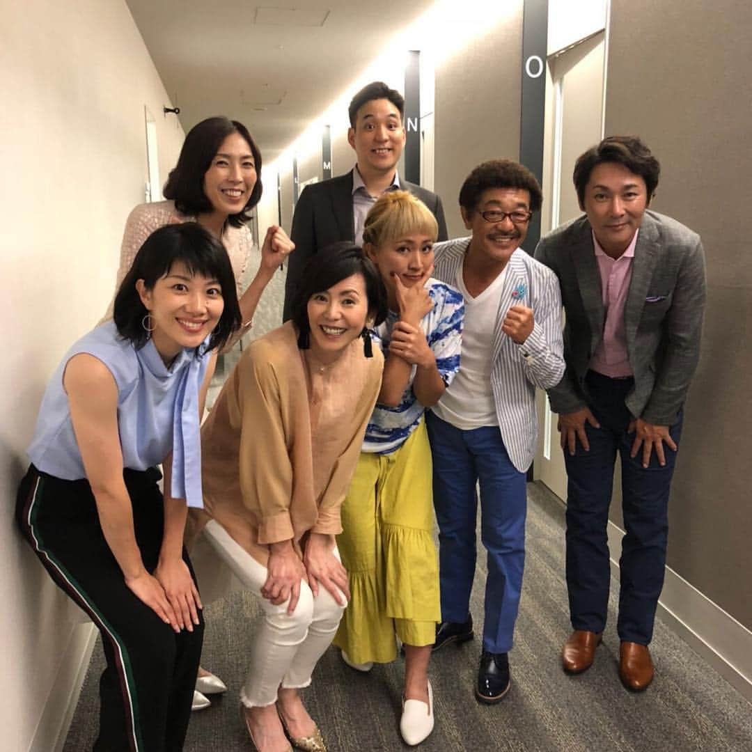 元木大介のインスタグラム：「15日、日曜は テレビ朝日「ビートたけしのスポーツ大将」 18時57分〜2時間SP観てください🙏 そして、各スポーツのレジェンドの皆さんと 一緒に写真も撮りましたー！！！！ #具志堅用高 さん  #大林素子 さん  #陣内貴美子 さん  #潮田玲子 さん  #立石諒 さん  #丸山桂里奈 さん またまたスペシャルショットですね👍 #元木大介 #プロ野球 #野球 #読売ジャイアンツ #ジャイアンツ #巨人 #giants #ビートたけし さん #ナインティナイン #岡村隆史 さん #矢部浩之 さん #スポーツ大将 #テレビ朝日」