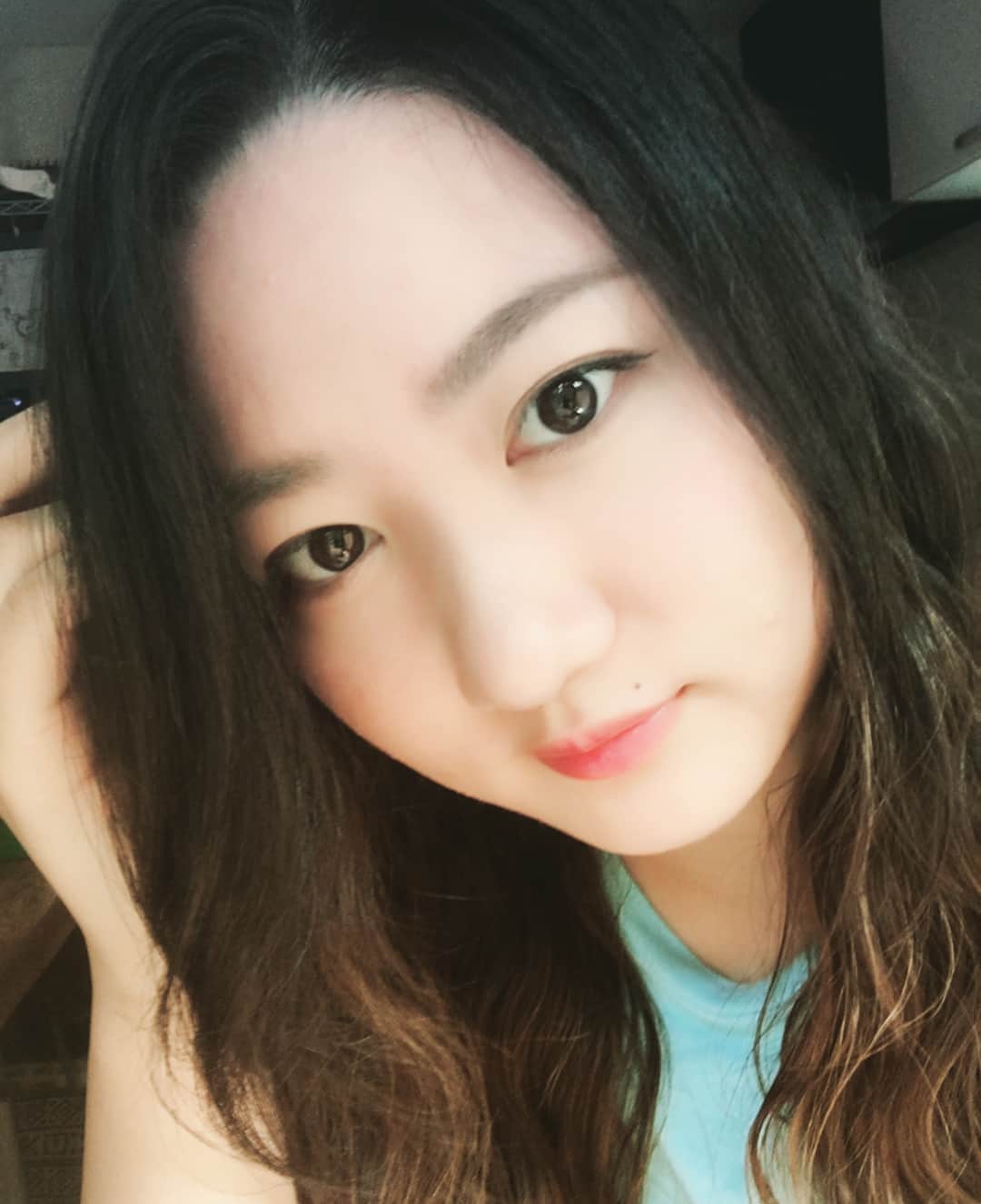 西平風香さんのインスタグラム写真 - (西平風香Instagram)「今日はデート♡しっかりメイクした。髪色もいい感じになってきた。 #まだ部屋着」7月15日 10時36分 - fuukanishihira