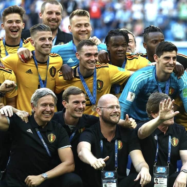 トーマス・フェルメーレンのインスタグラム：「🥉🥉🥉 #RedTogether #WorldCup」