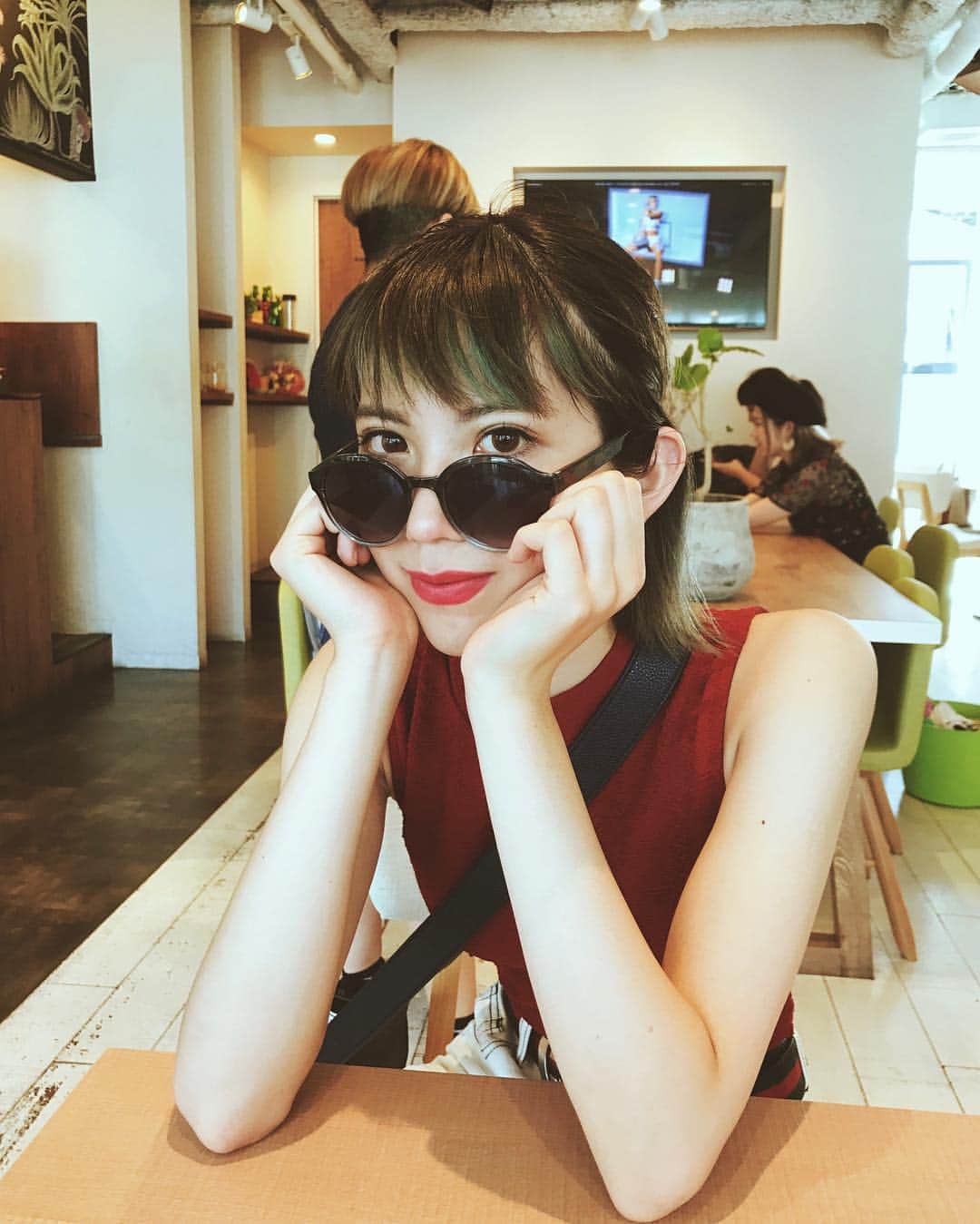 レイチのインスタグラム：「☀️☀️☀️」