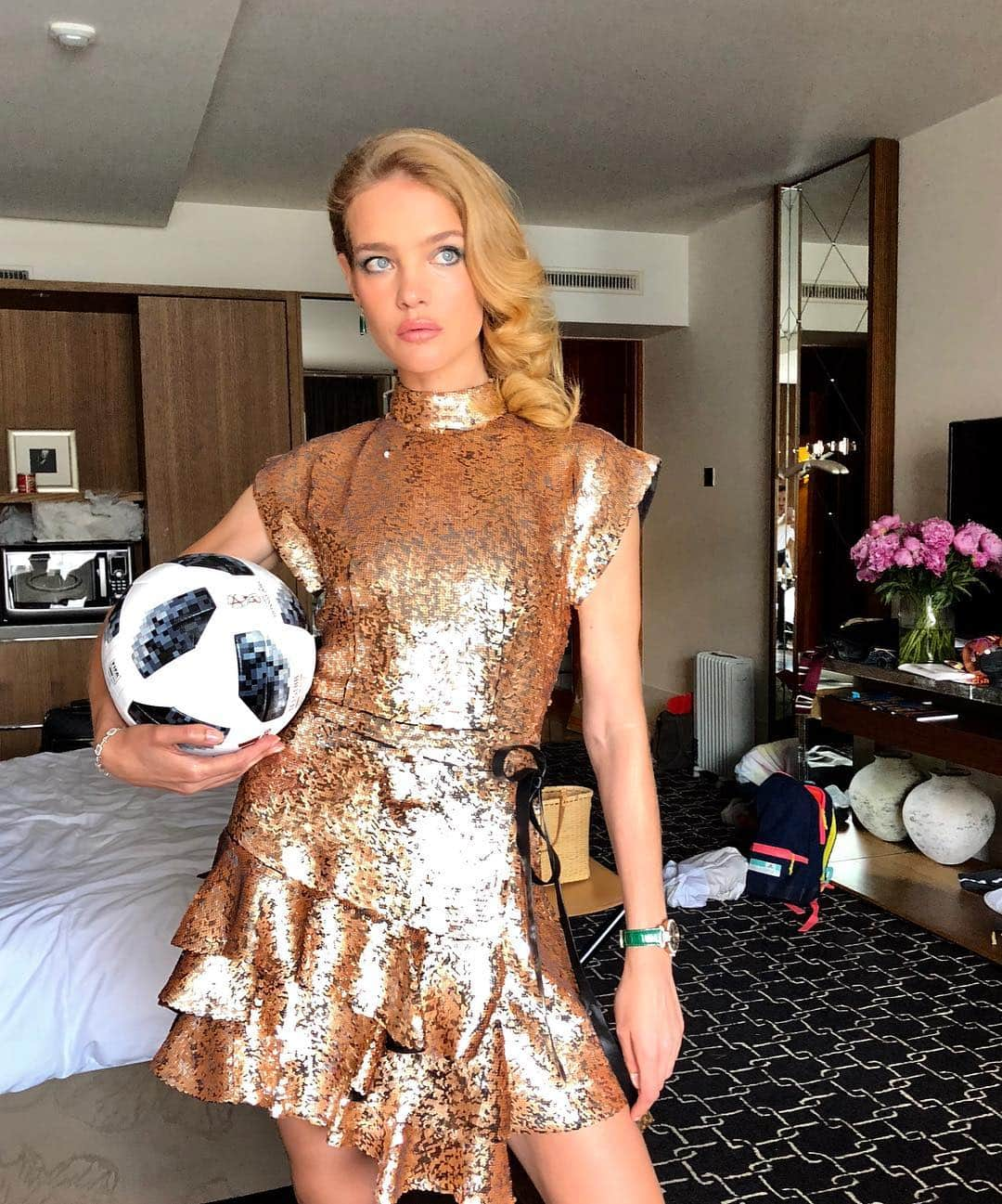 ナタリア・ヴォディアノヴァさんのインスタグラム写真 - (ナタリア・ヴォディアノヴァInstagram)「Let the final games begin 😜⚽️🏆 #fifa18」7月15日 22時08分 - natasupernova